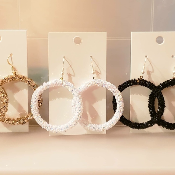 Earrings - Picture 1 of 2